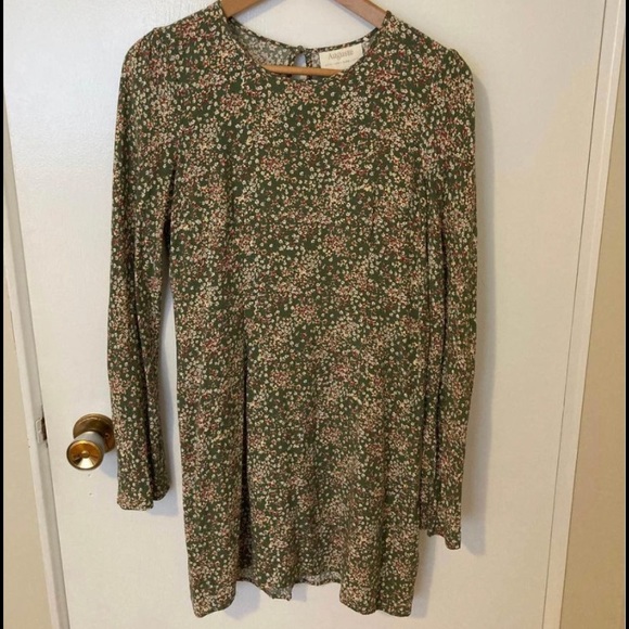 Auguste the Label Dress - Picture 2 of 2